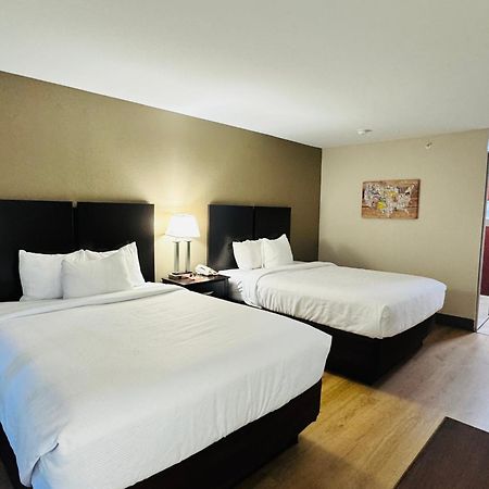 Econo Lodge Inn & Suites Monroe Exterior photo