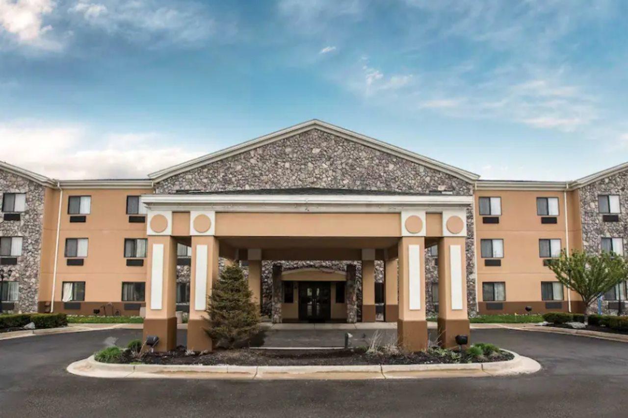 Econo Lodge Inn & Suites Monroe Exterior photo