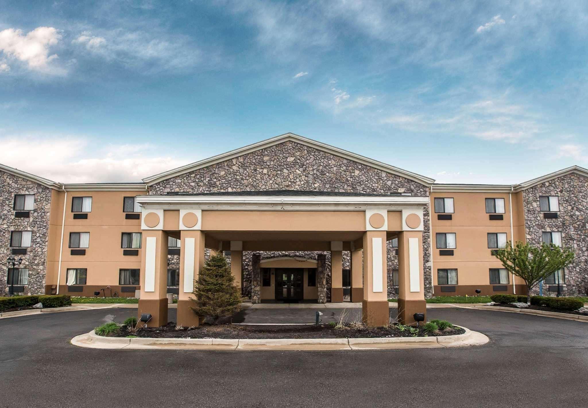 Econo Lodge Inn & Suites Monroe Exterior photo